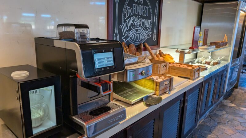 フィジー マリオット リゾート モミベイ、オーバーウォーターブレ、202506、朝食ブッフェ、Goji Kitchen&Bar、コーヒー＆ティー