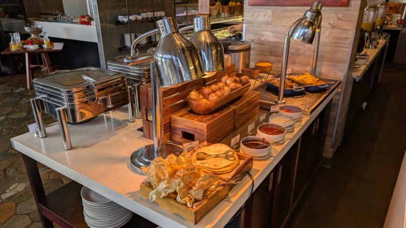 フィジー マリオット リゾート モミベイ、オーバーウォーターブレ、202506、朝食ブッフェ、Goji Kitchen&Bar、インド料理