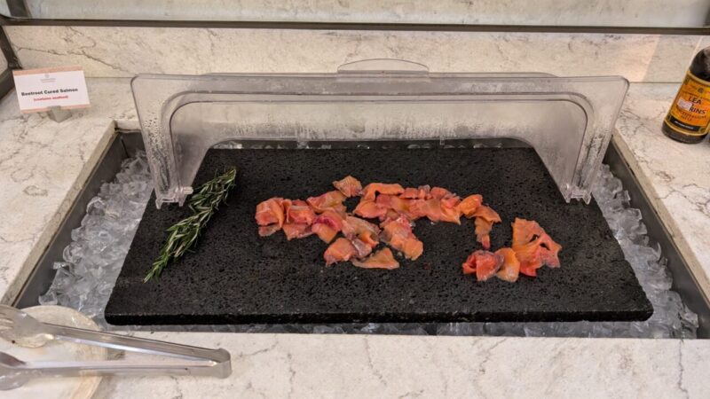 シェラトン デナラウ ヴィラズ、202505、朝食レストラン、619island、サーモン